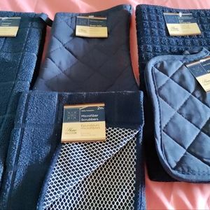 8 pc kitchen linen set